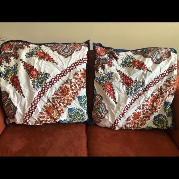 Pottery Barn Aurora King Duvet Set with 2 Euro Shams - Picture 3 of 5